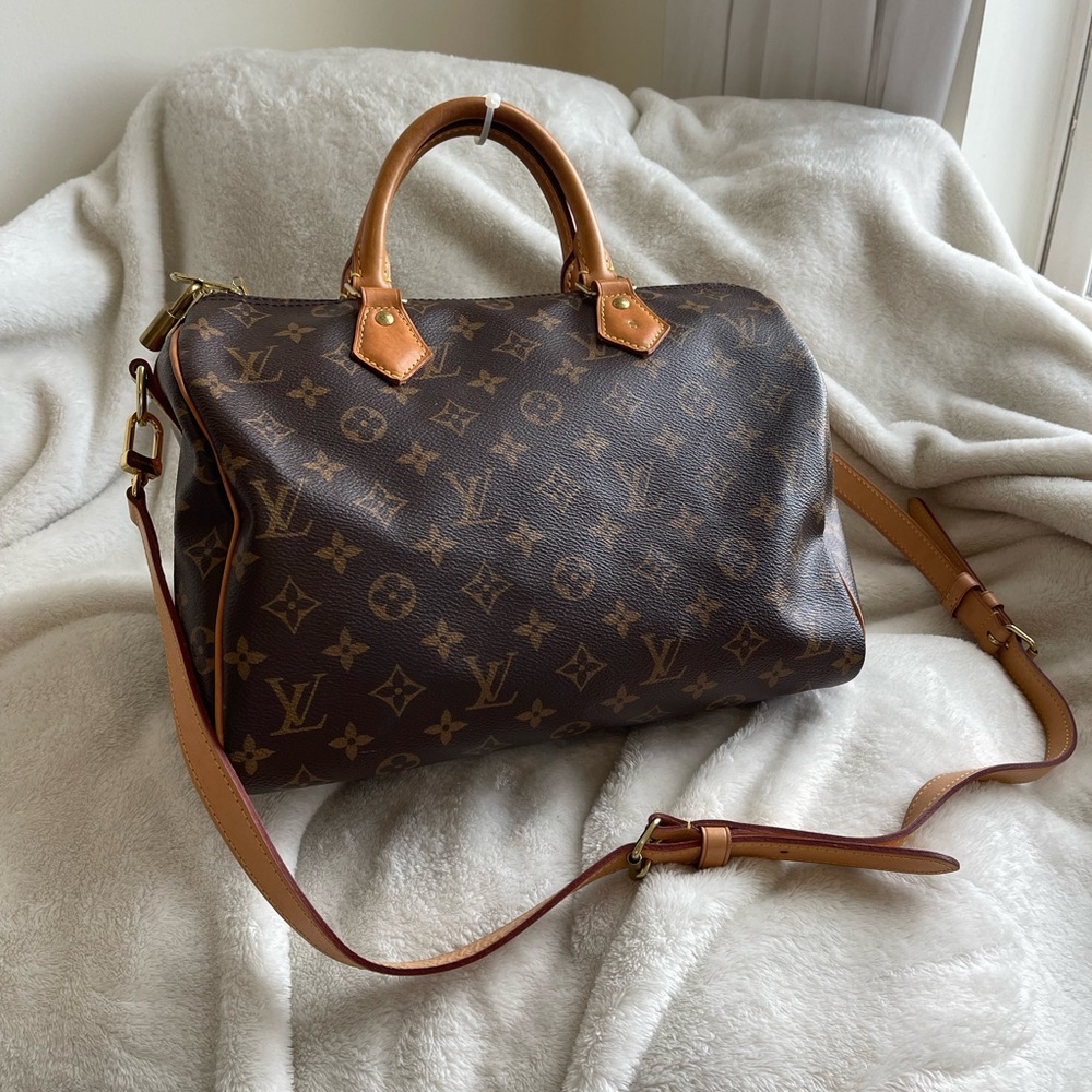 Louis Vuitton Bandouliere 30